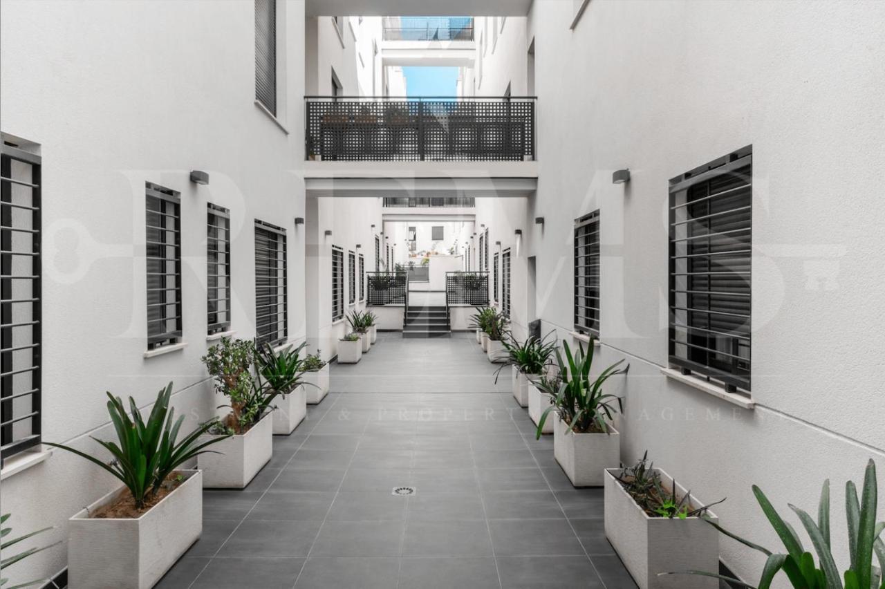 Relaxing Apartment With Parking In The Center By Rems マラガ エクステリア 写真